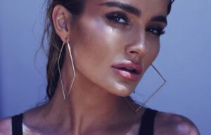 Marta Krupa Call Me