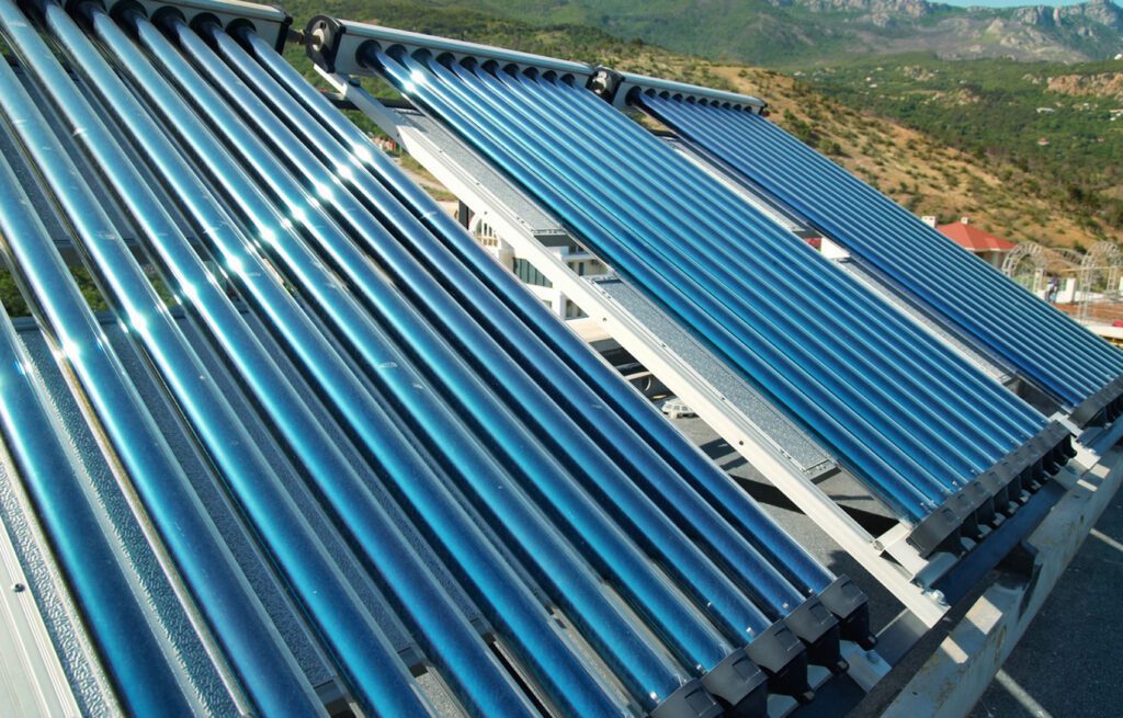 Kolektory słoneczne panele fotowoltaiczne