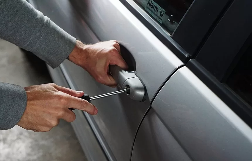 Ochrona samochodu przed kradzieżą