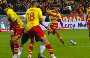 Bartłomiej Wdowik rzut wolny