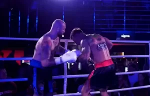 Lewy Prosty Fight Night 4 PPV