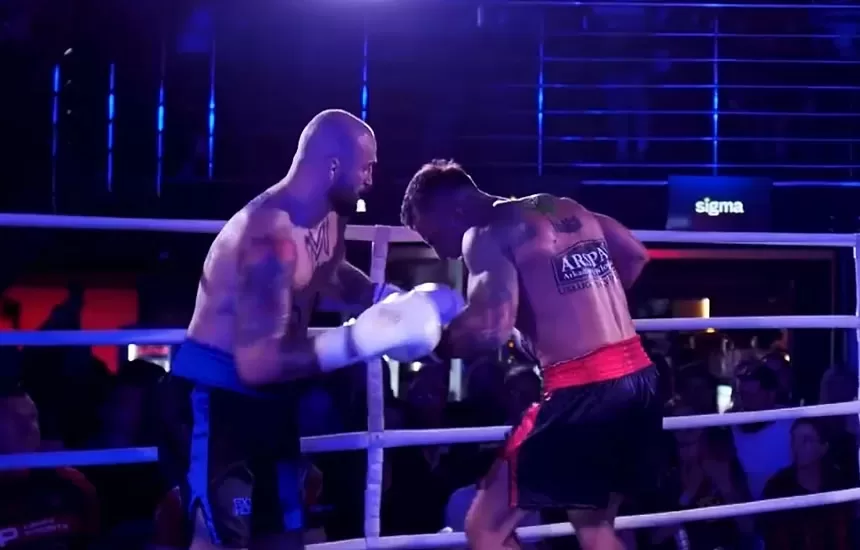 Lewy Prosty Fight Night 4 PPV