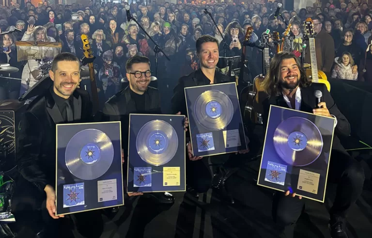 Pectus Kolędy przy kominie