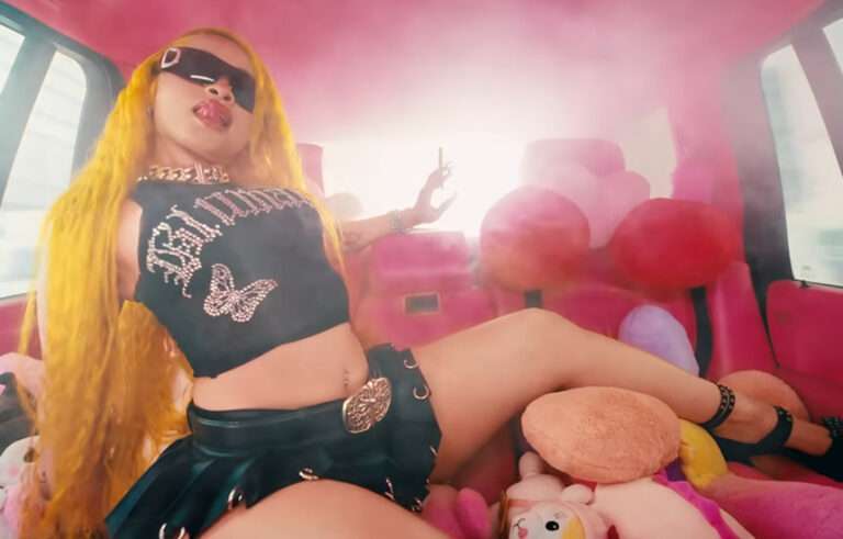 Ice Spice Gimmie A Light