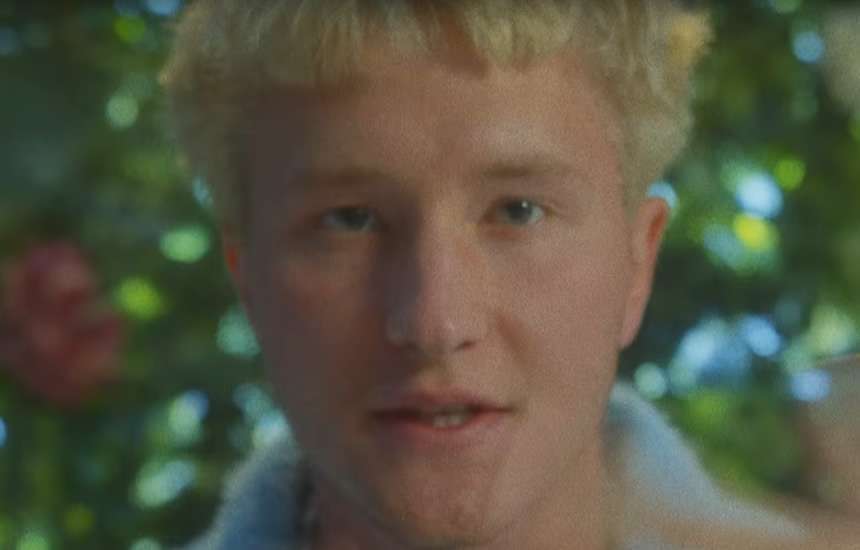 Young Igi Ekskluzywny Głód