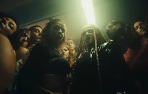 Alessandra Amoroso Mezzo Rotto