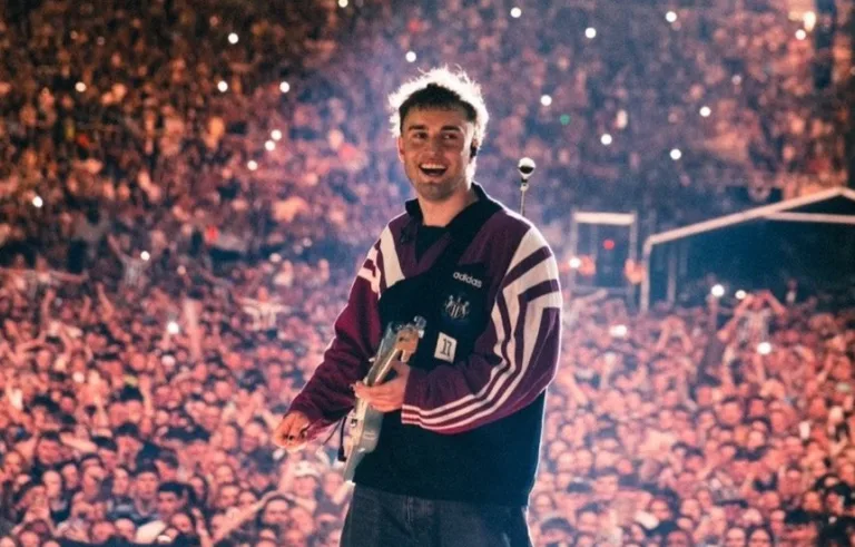 Sam Fender People Watching