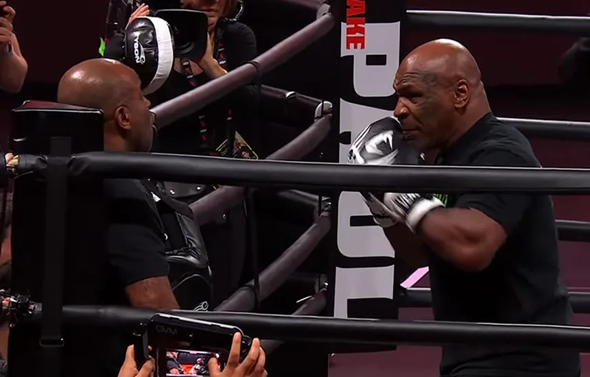 Mike Tyson Jake Paul