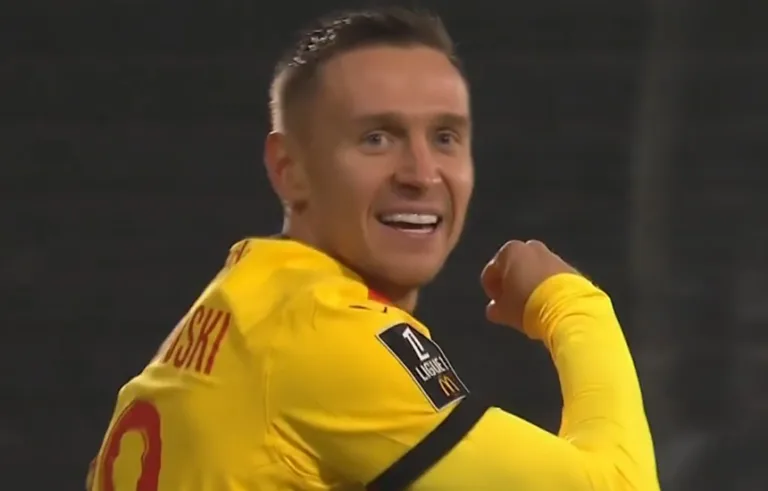 Przemyslaw Frankowski Lens Angers