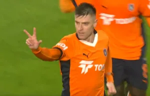 Krzysztof Piątek hat-trick