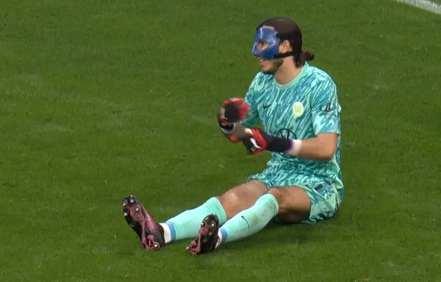 Kamil Grabara kontuzja