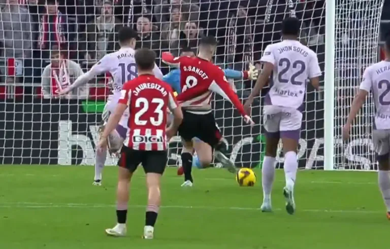 Oihan Sancet hat-trick