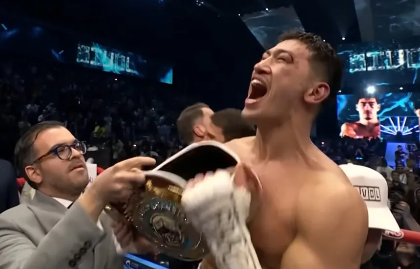 Dmitrij Biwoł pokonał Artura Bietierbijewa w ich drugiej walce.