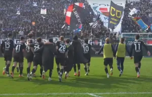 Como 1907 sprawia niespodziankę w Serie A wygrywając z SSC Napoli 2:1.