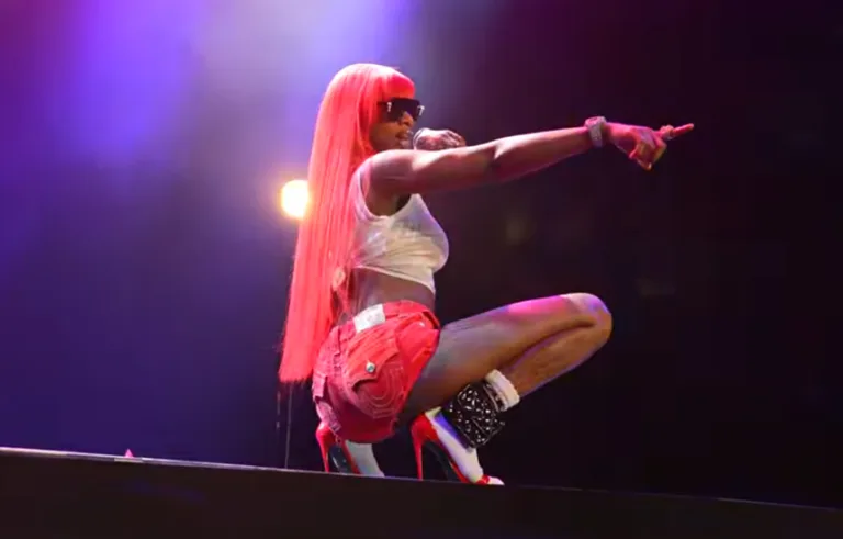 Sexyy Red w reklamie True Religion