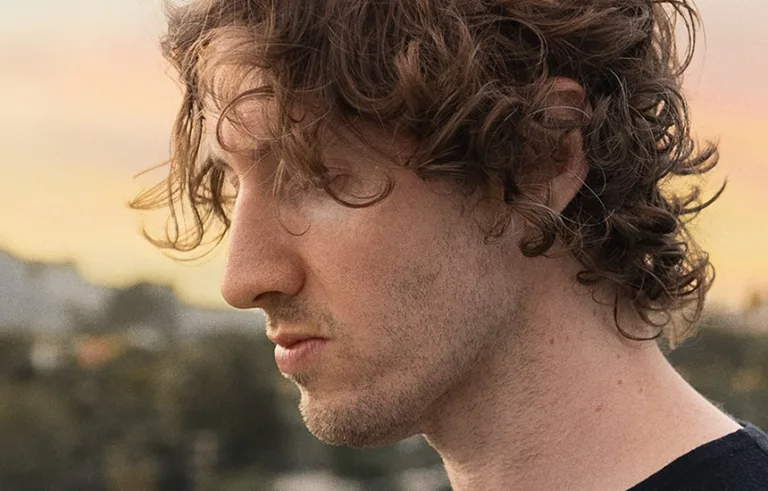 Dean Lewis prezentuje singiel I Hate That It's True
