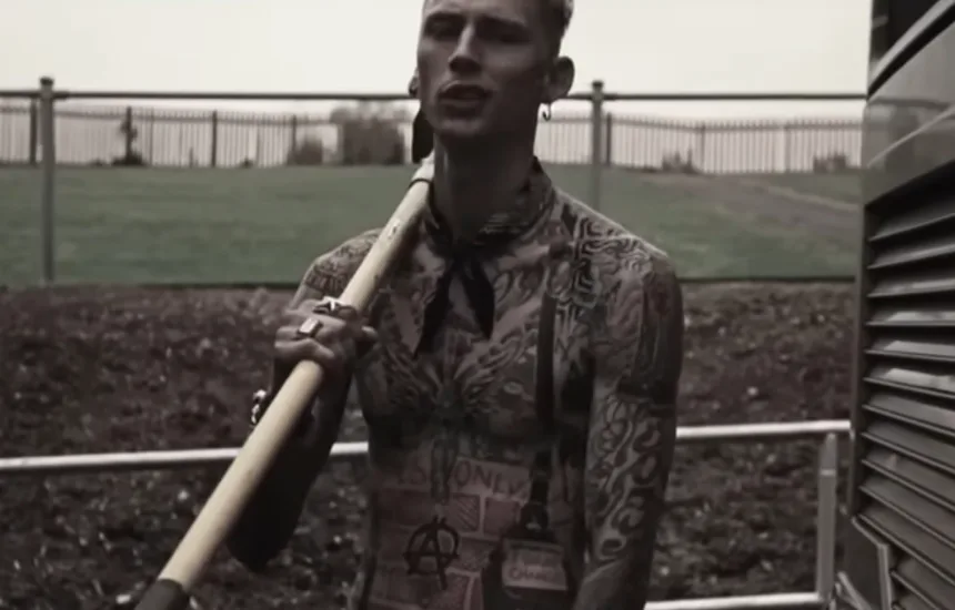 Machine Gun Kelly - Eminem diss