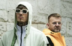 Kronkel Dom i KęKę w singlu Main Event