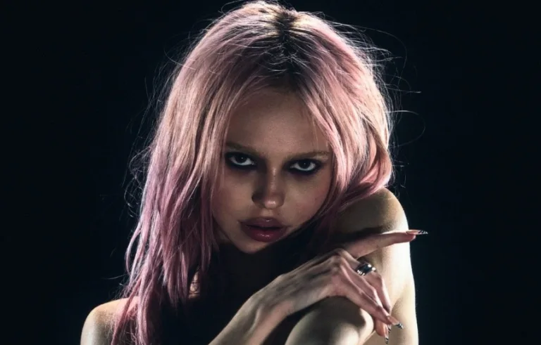 Adéla prezentuje The Provocateur