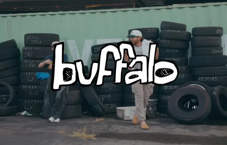 Connor Price i Nic D w singlu Buffalo