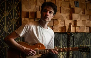 Jack Moore prezentuje The Other Side