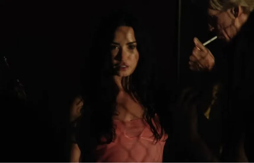 Demi Lovato w singlu Fast