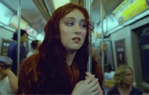 Chappell Roan w singlu The Subway