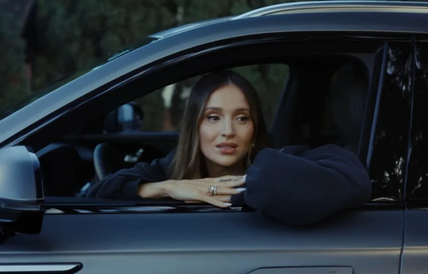 MaRina w singlu To Co Czuję