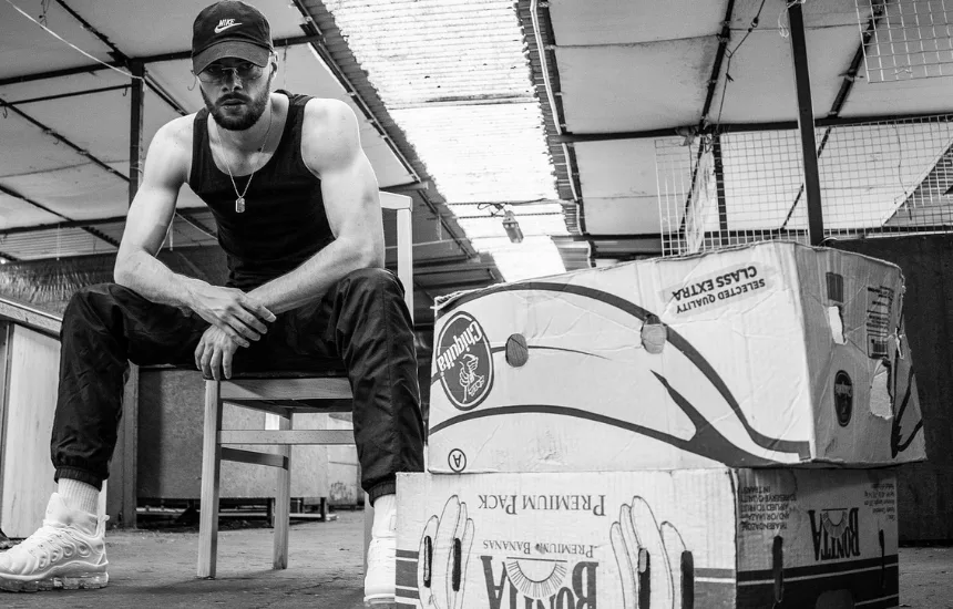 Fekir w singlu Uzurpator