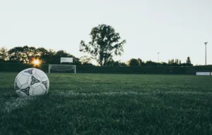 Rezerwowi i ławka trenerska zasady