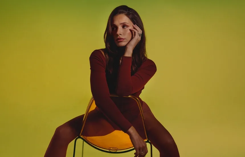 Victoria Nadine prezentuje singiel Prettiest Problem