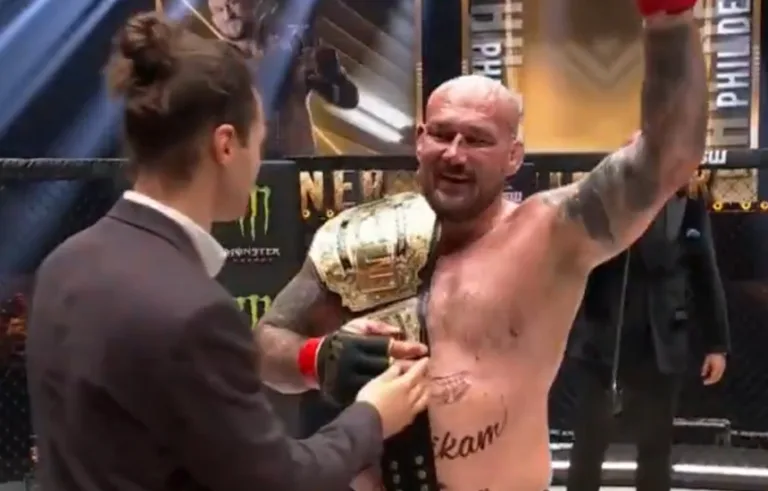 Phil De Fries KSW 111