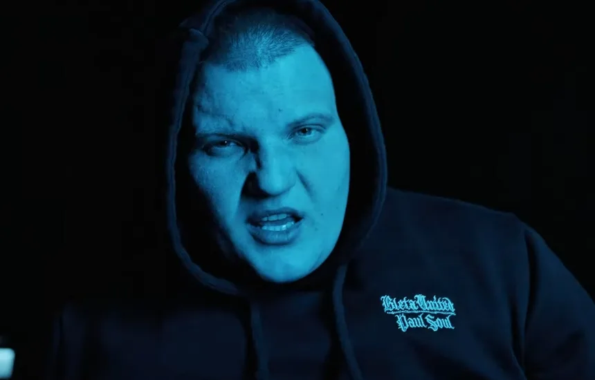 Destro prezentuje EPkę Oprócz błękitnego nieba