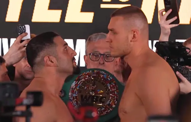 Damian Knyba i Agit Kabayel podczas ceremonii ważenia przed walką o pas WBC - Knyba Kabayel transmisja