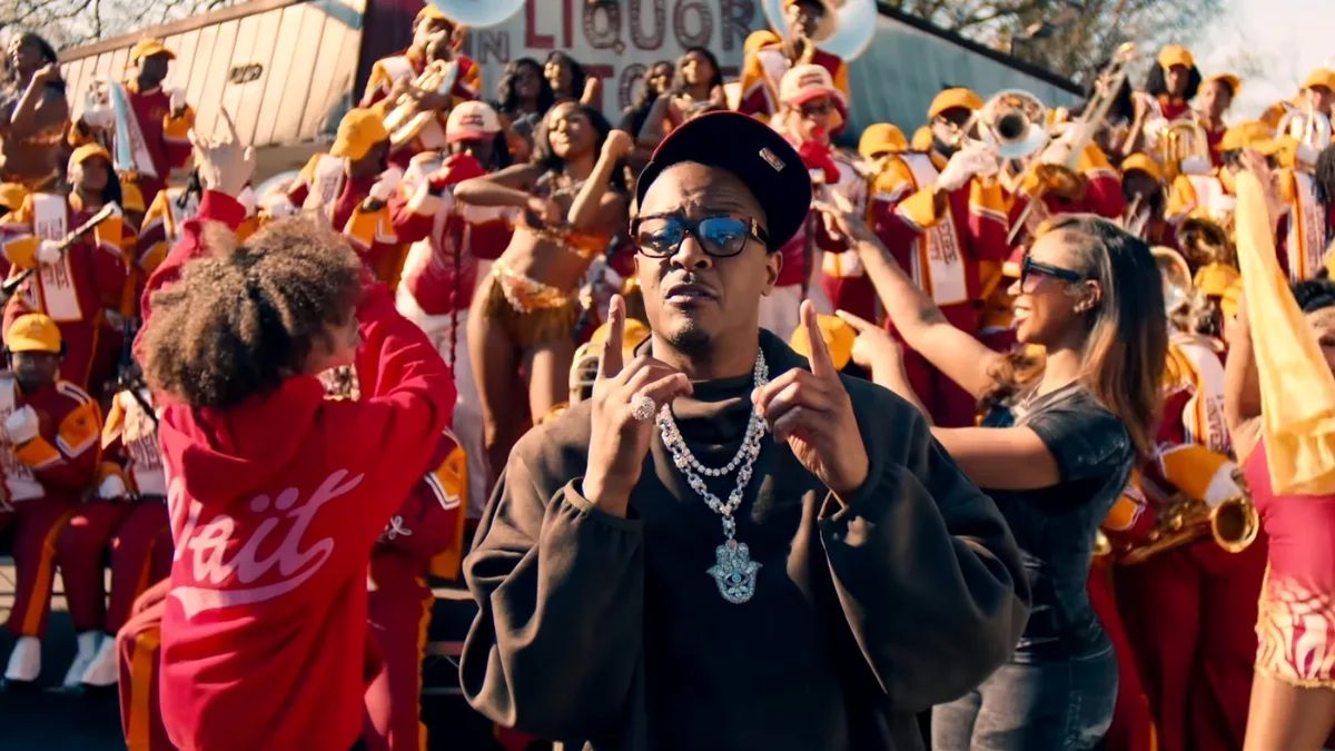 T.I. prezentuje nowy teledysk Trauma Bond