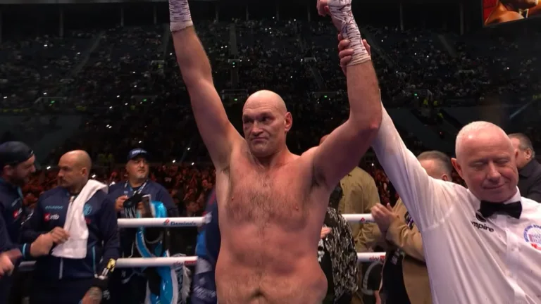 Tyson Fury - Makhmudov, Brytyjczyk po wygranej walce